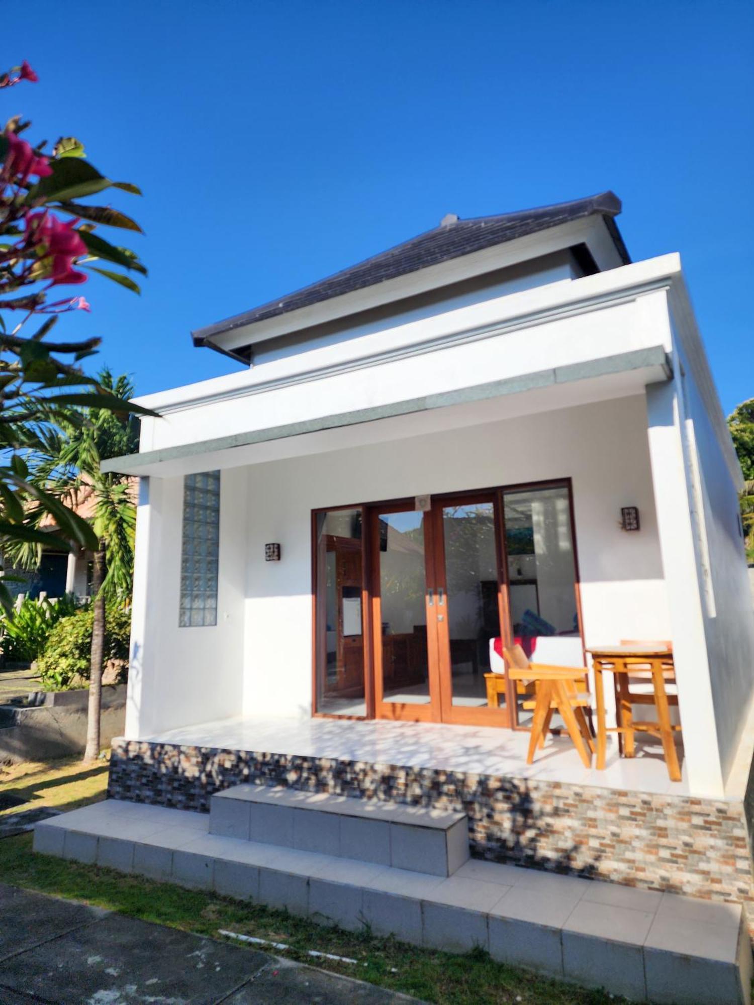Secret Point Huts 3*