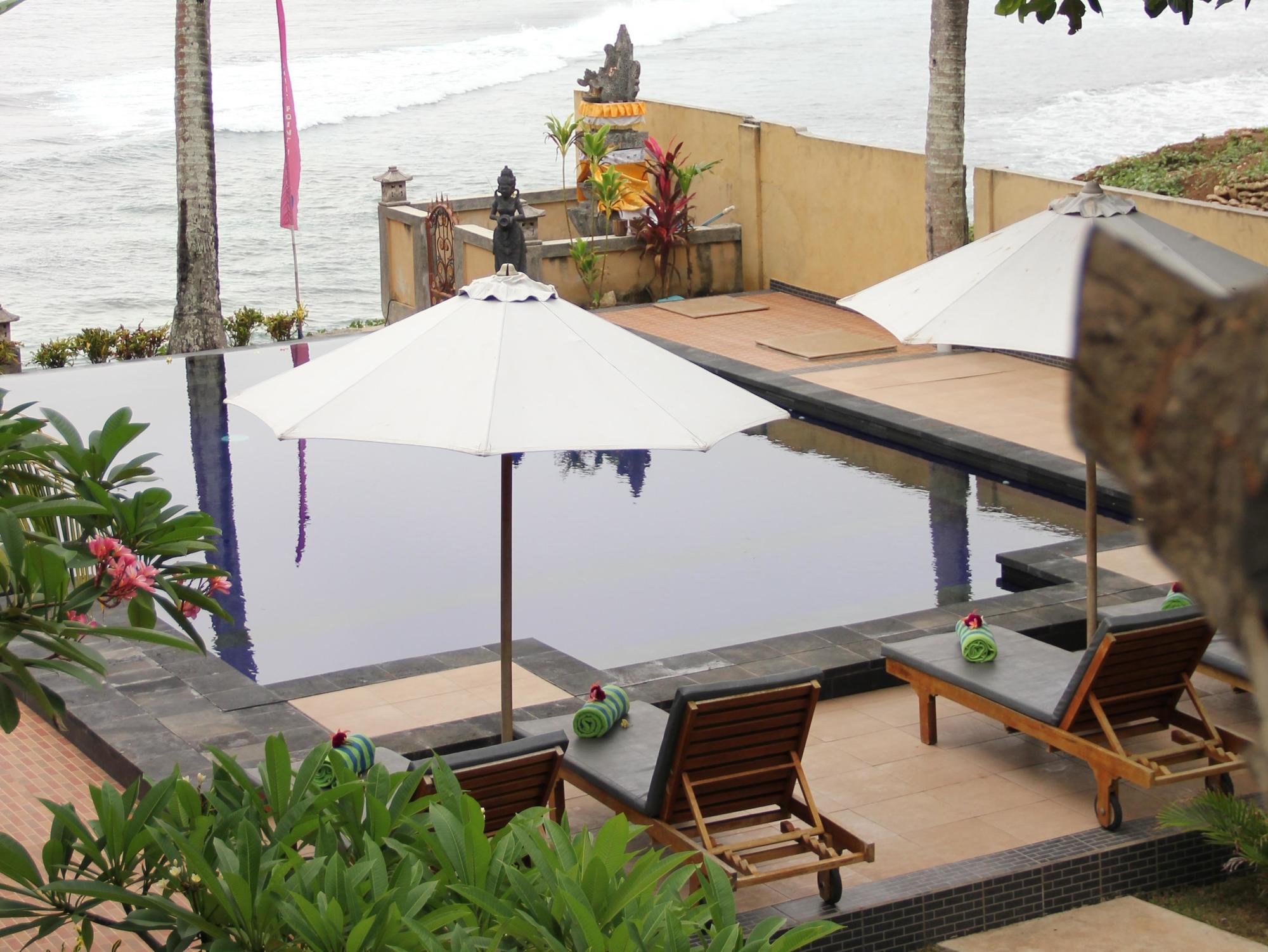 Secret Point Huts 3* Lembongan