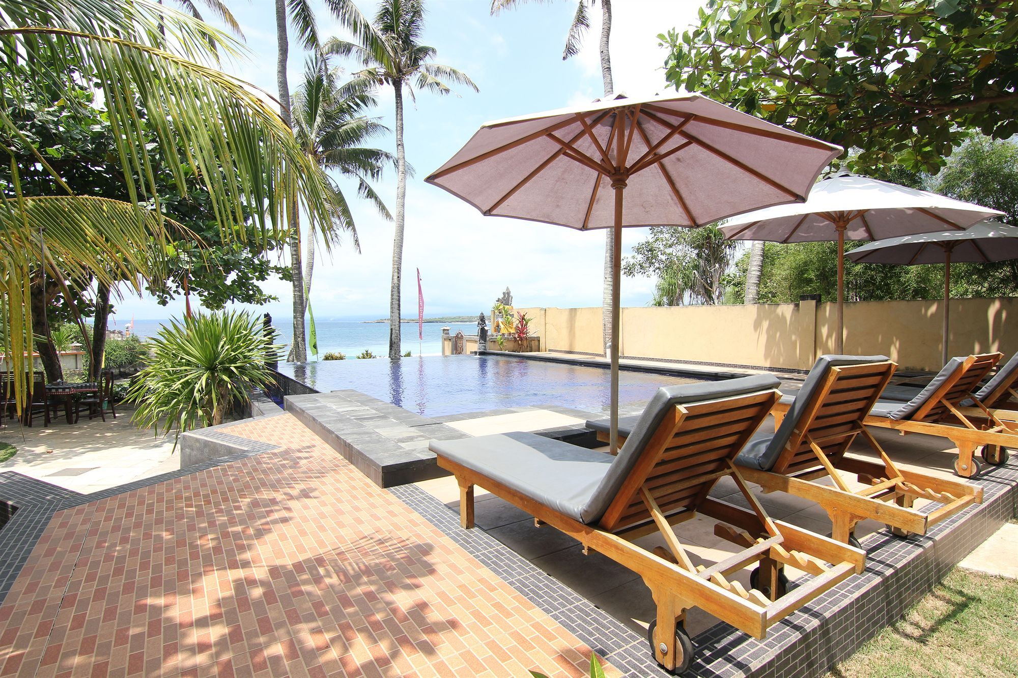 Secret Point Huts Lembongan