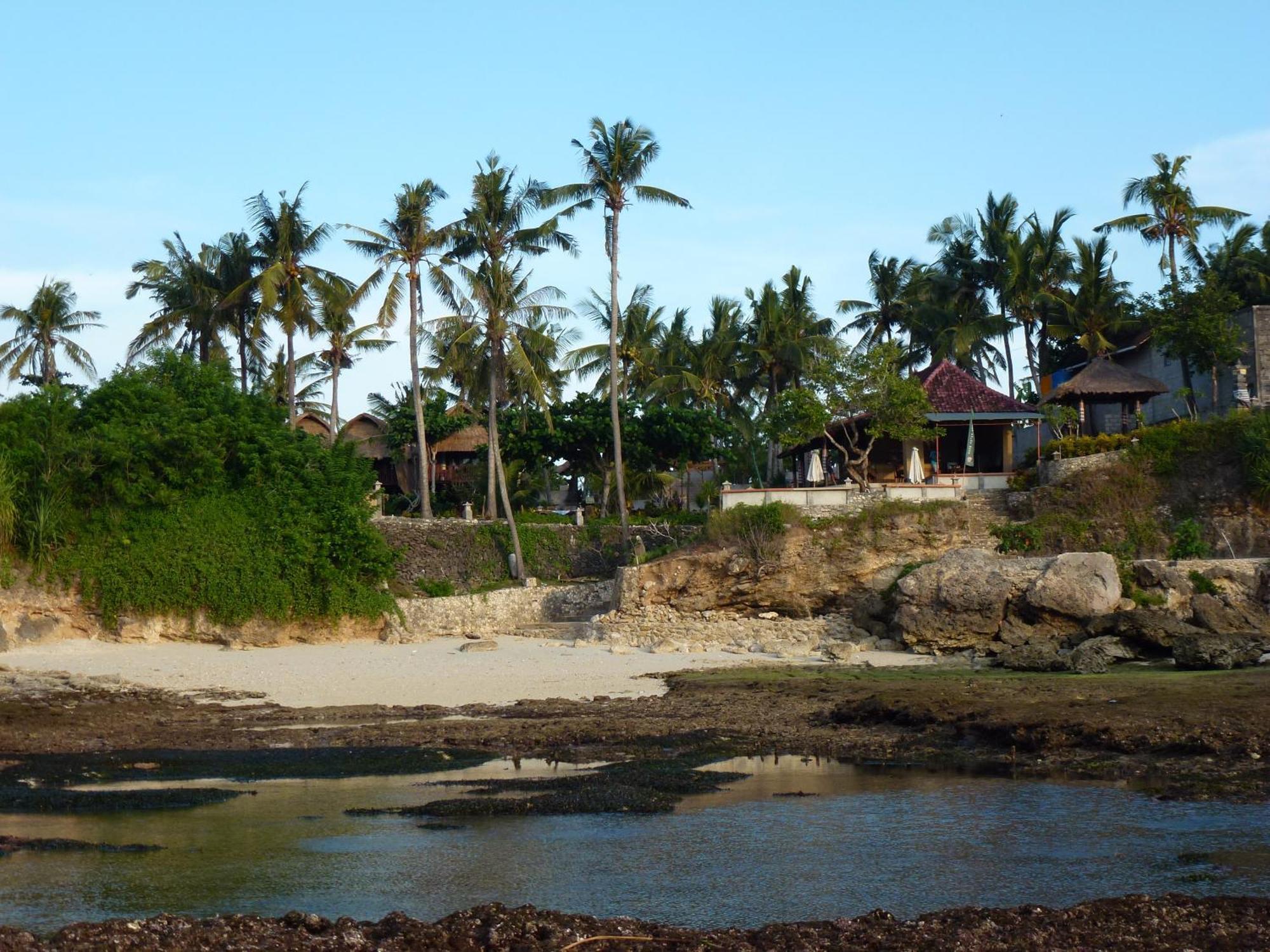 Secret Point Huts 3* Lembongan