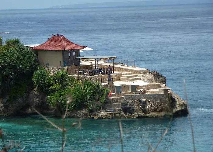 Secret Point Huts